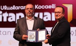 MSÜ Rektörü Afyoncu, 16. Kocaeli Kitap Fuarı'nda söyleşiye katıldı: