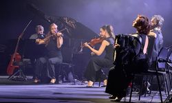 Rus müzisyen Evgeny Grinko Bursa'da konser verdi