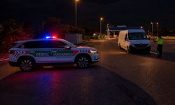 Sakarya'da 2 ton 809 kilogram menşei belirsiz sakatat ve et ele geçirildi