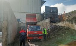 Sakarya'da domuz eti tespit edilen 2,6 ton sucuk imha edildi