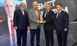 Ümraniye Belediye Başkanı Yıldırım'a 'İstanbul'da Yılın Belediye Başkanı' ödülü