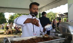 Yabancı şefler Adana'daki Lezzet Festivali'nde ülkelerinin mutfaklarını tanıttı