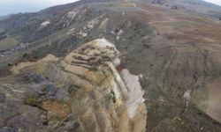 Yozgat Valiliğinden tarım arazisindeki çökmeye ilişkin açıklama