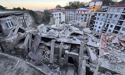 Zonguldak'ta çöken binanın çevresindeki 7 bina tedbiren boşaltıldı