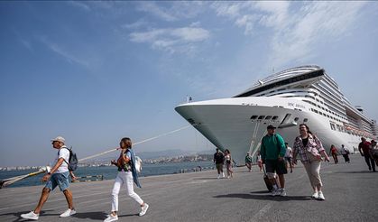İzmir'e kruvaziyer 3 bin 641 yolcu getirdi