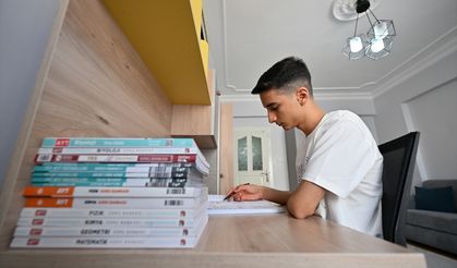 Gaziantepli Özyurtseven ailesi önce LGS sınavında şimdi de YKS'de Türkiye birincisi çıkardı