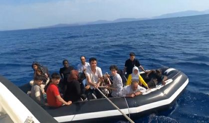 İzmir açıklarında 23 düzensiz göçmen kurtarıldı