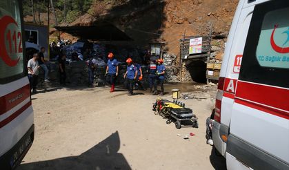 Denizli'de madendeki göçükte mahsur kalan 2 işçiden biri kurtarıldı