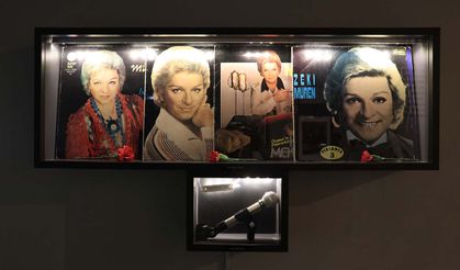 Zeki Müren vefatının 29. yılında mezarı başında anıldı