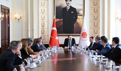 Adalet Bakanı Gürlek, Türkiye Noterler Birliği heyeti ile görüştü: