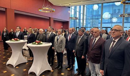 Türkiye-Almanya Parlamentolar Arası Dostluk Grubu, Berlin'de Türk toplumu temsilcileriyle buluştu