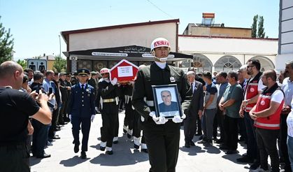 Erzurum'da vefat eden Kıbrıs gazisi son yolculuğuna uğurlandı