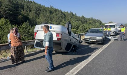 Anadolu Otoyolu'nun Bolu kesiminde 3 kişinin yaralandığı kaza ulaşımı aksattı