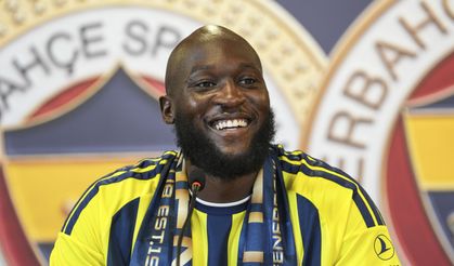 Fenerbahçe'de Romelu Lukaku için imza töreni düzenlendi