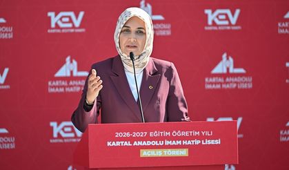 Kartal Anadolu İmam Hatip Lisesi'nde eğitim-öğretim yılı açılış töreni