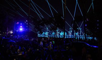 10. Uluslararası Adana Lezzet Festivali'nde dron ve lazer gösterisi sunuldu