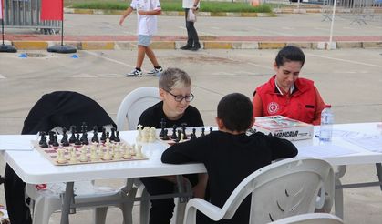 Adana'da '2. Bağımsız Aile Festivali' düzenlendi