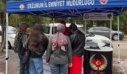 Erzurum polisi 5 bin üniversiteliyi güvenli gelecek konusunda bilgilendirdi