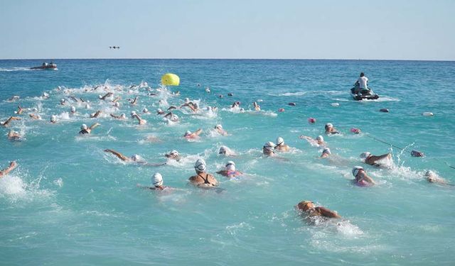 Quick sponsorluğundaki Aquamasters finali nefes kesti