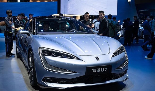 BYD, 100 Milyar Dolarlık Satışla Tesla’yı Gölgede Bıraktı