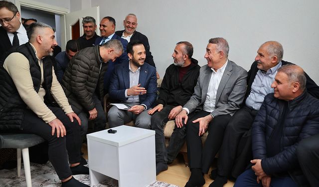 AK Parti İstanbul’dan 2 milyon üyeye kapı kapı ziyaret