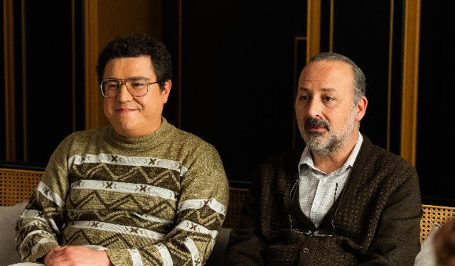 TOLGA ÇEVİK VE İBRAHİM BÜYÜKAK’IN BAŞROLLERİNİ PAYLAŞTIĞI YENİ KOMEDİ FİLMİ: ‘KALENDER PİDE’NİN FRAGMANI YAYINLANDI