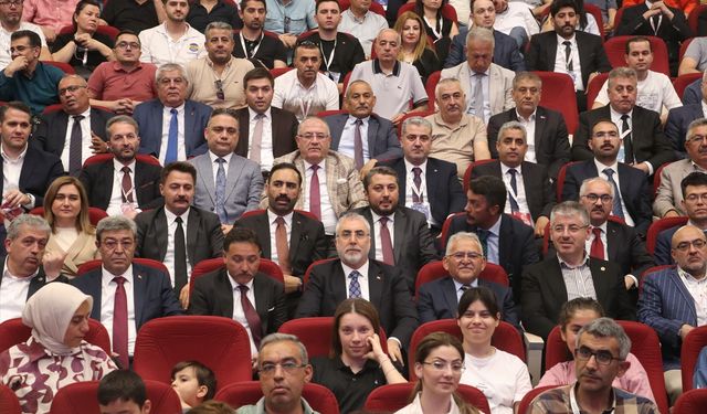 Bakan Işıkhan, Kayseri'de "İş'te Güvenli Gelecek" programında konuştu: