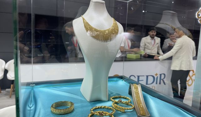 Mücevher sektörü Antalya'da buluştu