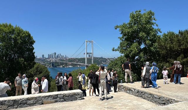 İstanbul'da bayramın son günü vatandaşlar sahil ve parklarda vakit geçirdi