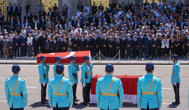 Eski CHP Genel Başkanı Altan Öymen için Meclis'te cenaze töreni düzenlendi