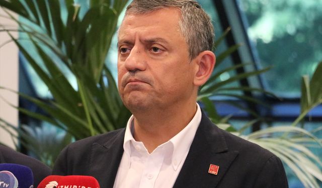CHP Genel Başkanı Özel'den İzmir Büyükşehir Belediyesine ziyaret