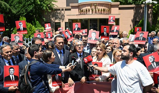 CHP'li milletvekilleri, TBMM'den Adalet Bakanlığına yürüdü