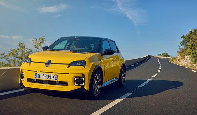 Efsane Renault 5 elektrikle geldi