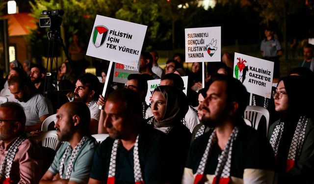 AK Parti Genel Merkez Gençlik Kolları, 81 ilde 'Gazze İçin Perde Açılıyor' programı düzenledi