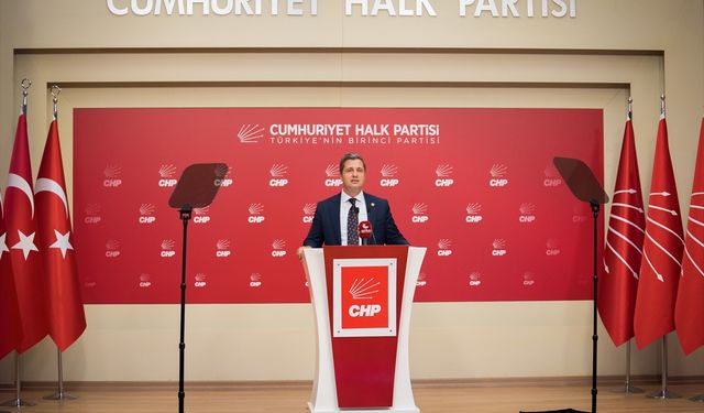 CHP Sözcüsü Yücel, MYK gündemine ilişkin basın toplantısı düzenledi: