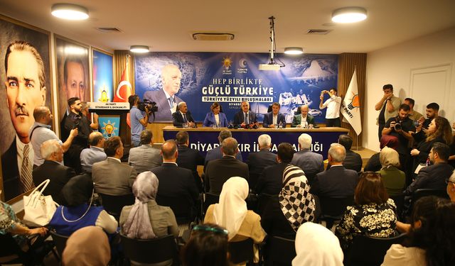 AK Parti Genel Başkan Yardımcısı Yazıcı, Diyarbakır'da 'Türkiye Yüzyılı Buluşmaları' programında konuştu: