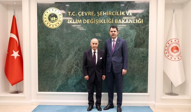 Bakan Kurum, eski TBMM Başkanlarından Hikmet Çetin ile görüştü