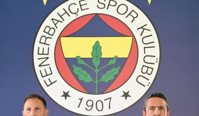 Fenerbahçe, teknik direktör Domenico Tedesco için imza töreni düzenledi