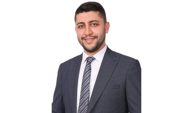 CHP'li Bayrampaşa Belediye Meclis Üyesi Murat Salman partisinden istifa etti