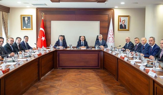 Gıda Komitesi, Hazine ve Maliye Bakanı Mehmet Şimşek'in ev sahipliğinde toplandı