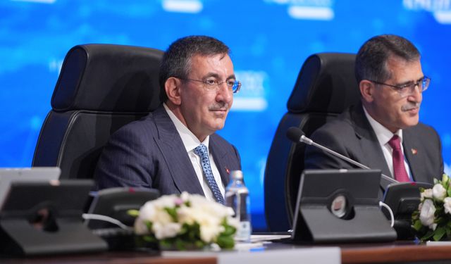 Cumhurbaşkanı Yardımcısı Yılmaz, 41. İSEDAK Toplantısı'nın 'Bakanlar Çalışma Oturumu'na başkanlık etti