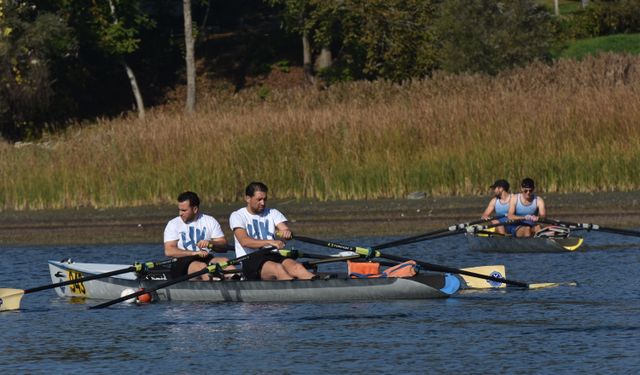 Sakarya'da '2. Serdivan Kürek Kupası' düzenlendi