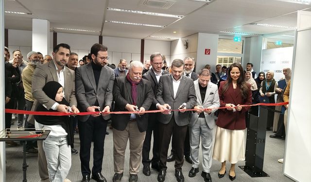 Almanya'da ebru sergisi açıldı