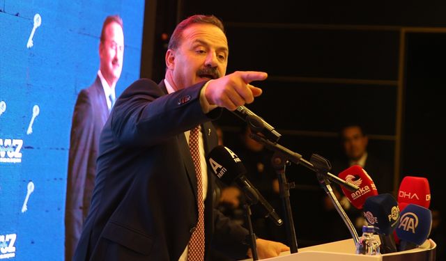 Anahtar Parti Genel Başkanı Ağıralioğlu Adıyaman'da halk buluşmasına katıldı