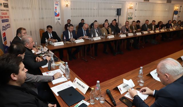 Üsküp'te 'Kuzey Makedonya-Kosova 1. Balkan Türk Toplumu Buluşması' düzenlendi