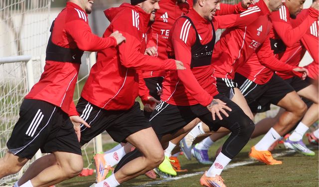 Antalyaspor, ikinci yarı hazırlıklarını sürdürdü