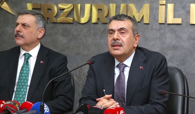 İçişleri Bakanı Mustafa Çiftçi AK Parti Erzurum İl Başkanlığı ziyaretinde konuştu:
