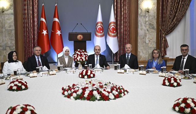 TBMM Başkanı Kurtulmuş, Meclis'te rektörlerle iftarda bir araya geldi: