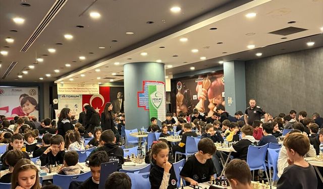 'Yeşilay Satranç Turnuvası' Türkiye genelinde yaklaşık 10 bin sporcunun katılımıyla gerçekleştirildi