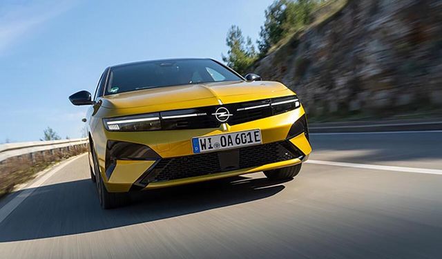 Yenilenen Opel Astra Nisan’da Türkiye’de